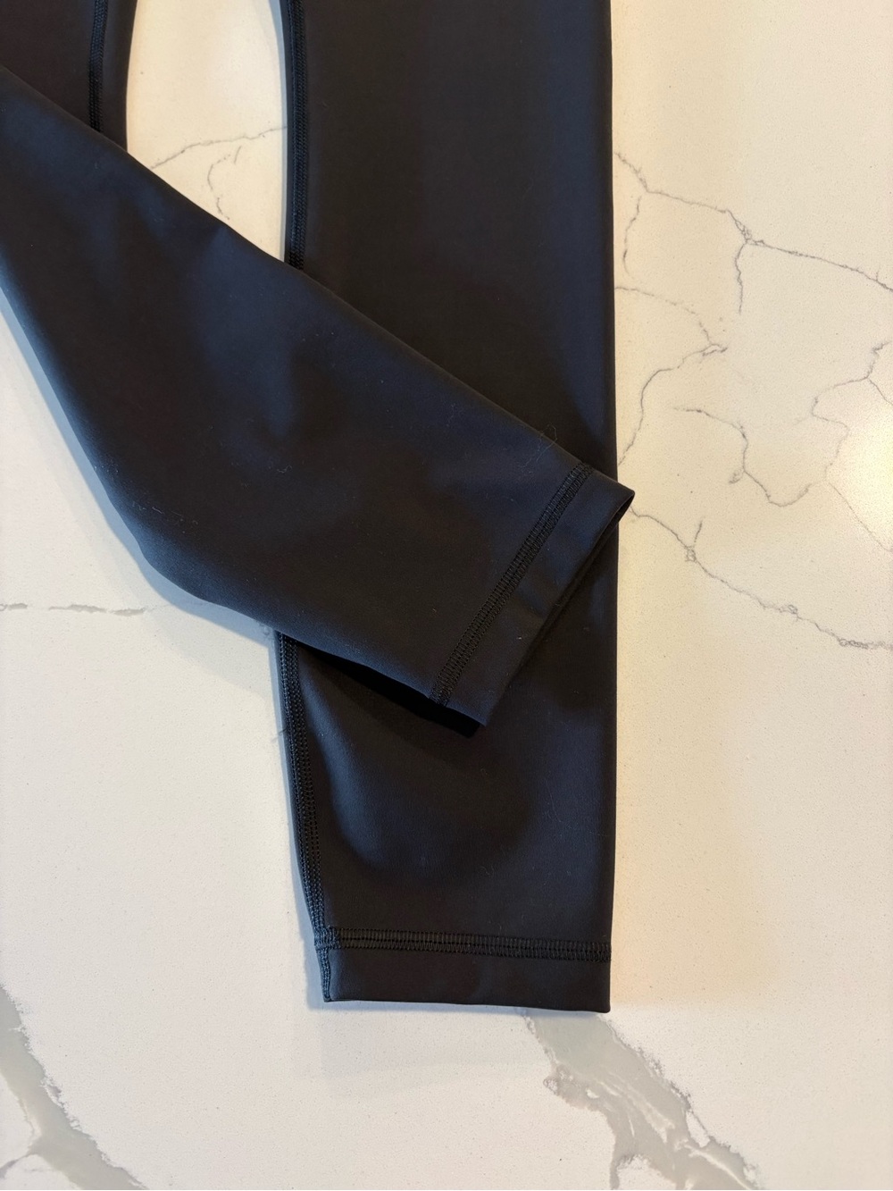 Lululemon Wunder Train High Rise Leggings 25” with Pockets ~ 2 ~ Black - Picture 2 of 15